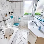 Ella, 95qm, Terrasse Apartman *
